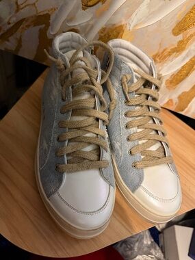 P448 Gray and Cream Low-Top Sneaker